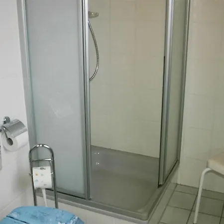 別荘 Stunning In Kirchheim With 4 Bedrooms And Wifi