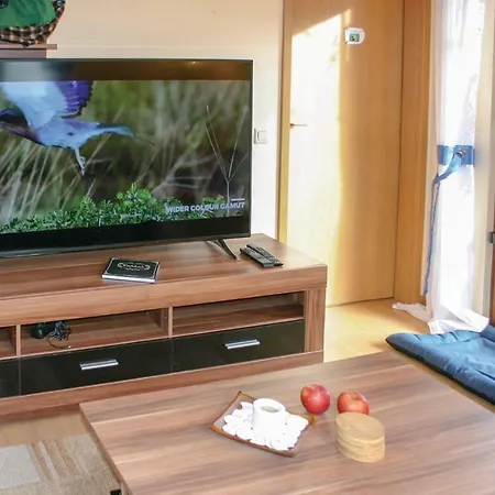 別荘 Stunning In Kirchheim With 4 Bedrooms And Wifi *