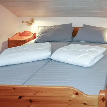 Stunning In Kirchheim With 4 Bedrooms And Wifi 別荘 *